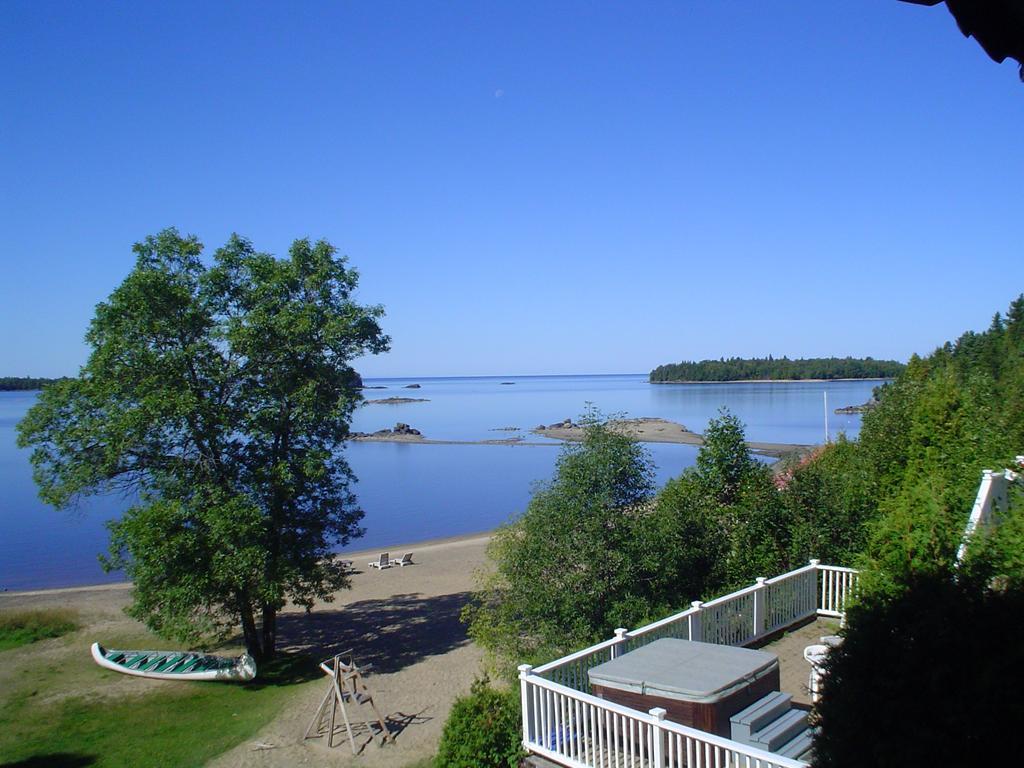 Auberge Des Iles Saint-Gédéon Eksteriør bilde